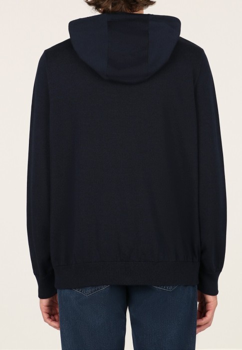 толстовка  из италии вид сбоку