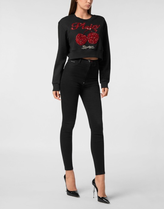 Товар черного цвета с внутренней стороны