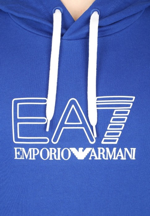 Товар синего цвета с внутренней стороны