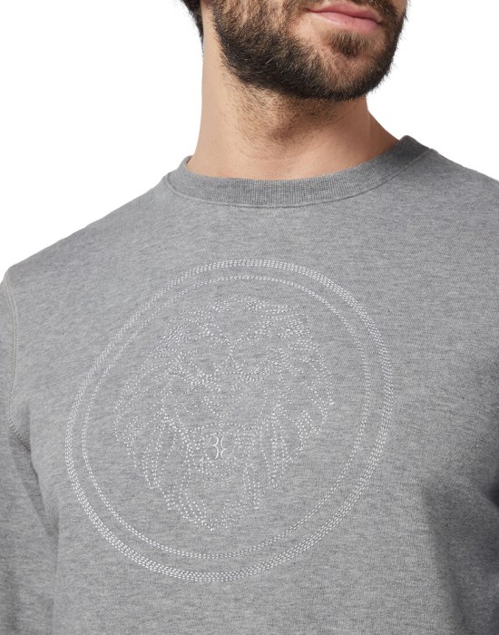 Товар серого цвета с внутренней стороны