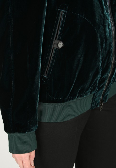 Продукция для женщин фото