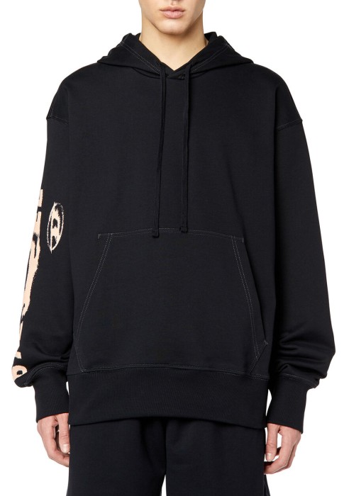 Товар черного цвета с внутренней стороны