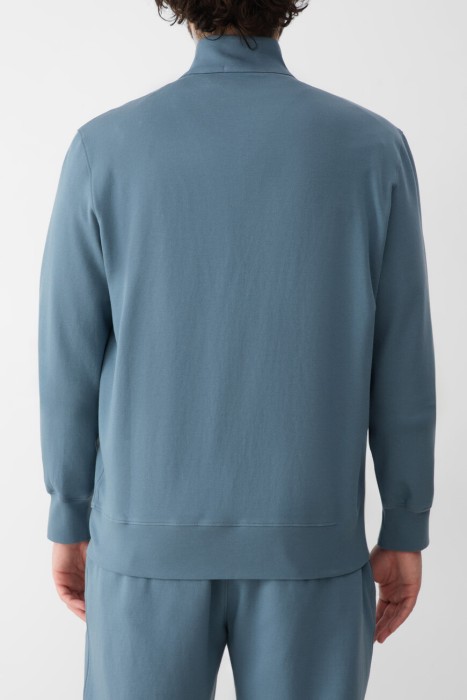 толстовка  от бренда isaia вид слева