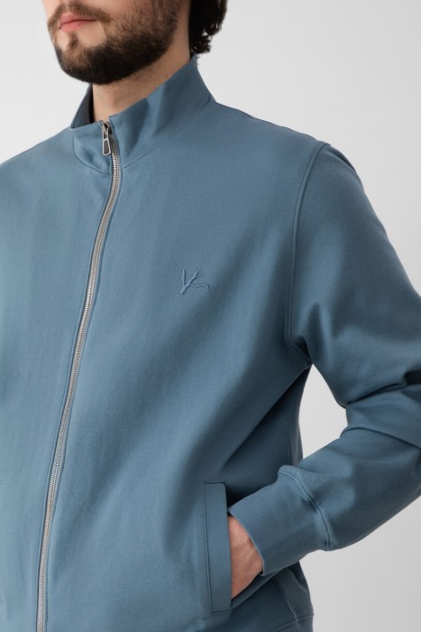 толстовка  из италии вид сбоку