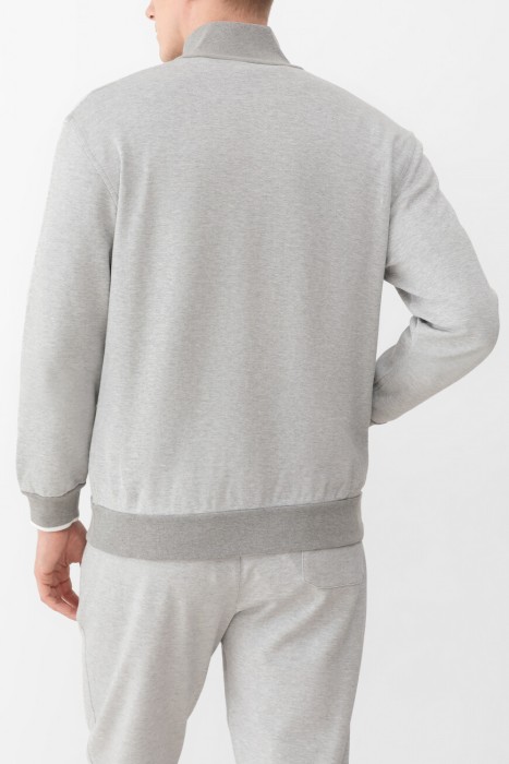 толстовка  по цене 154000 руб вид справа