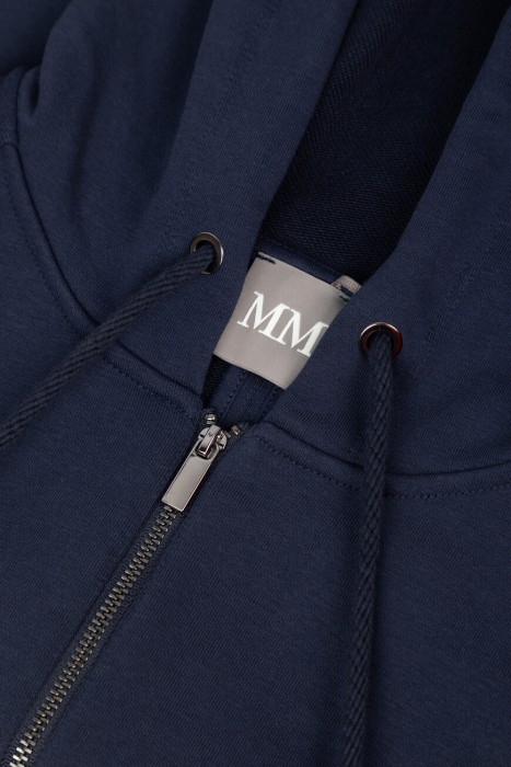 Продукция для женщин фото