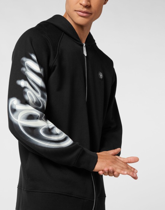 толстовка  из проверенных материалов спереди