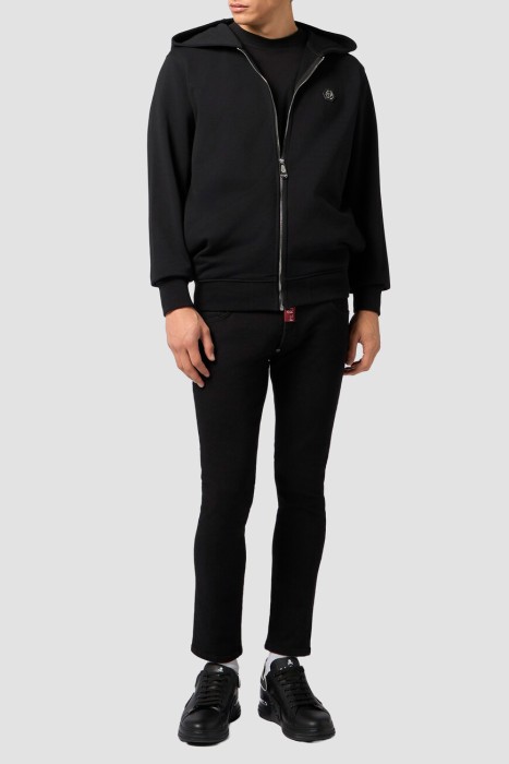 Товар черного цвета с внутренней стороны