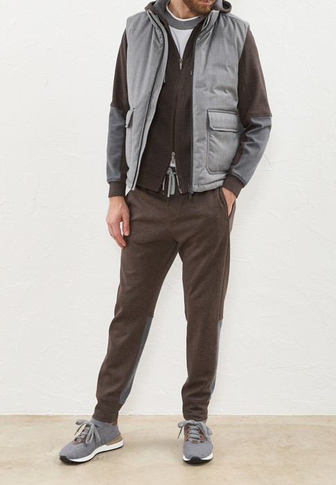 толстовка  от бренда peserico вид слева