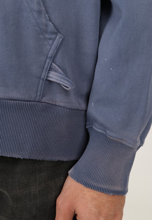 толстовка  из проверенных материалов спереди