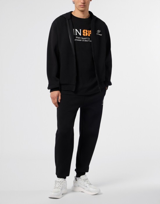 Товар черного цвета с внутренней стороны