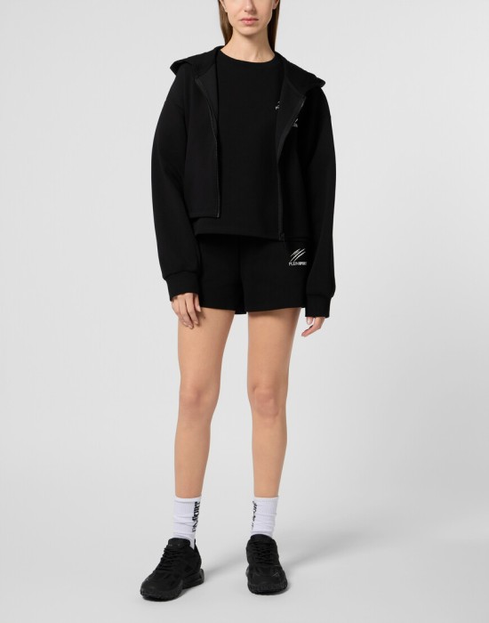 Товар черного цвета с внутренней стороны