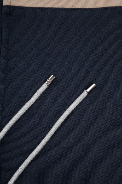 толстовка  вид слева