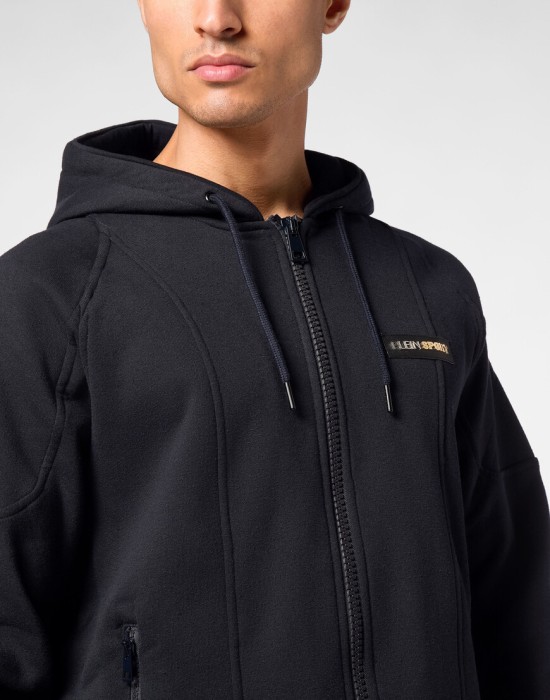 толстовка  из проверенных материалов спереди