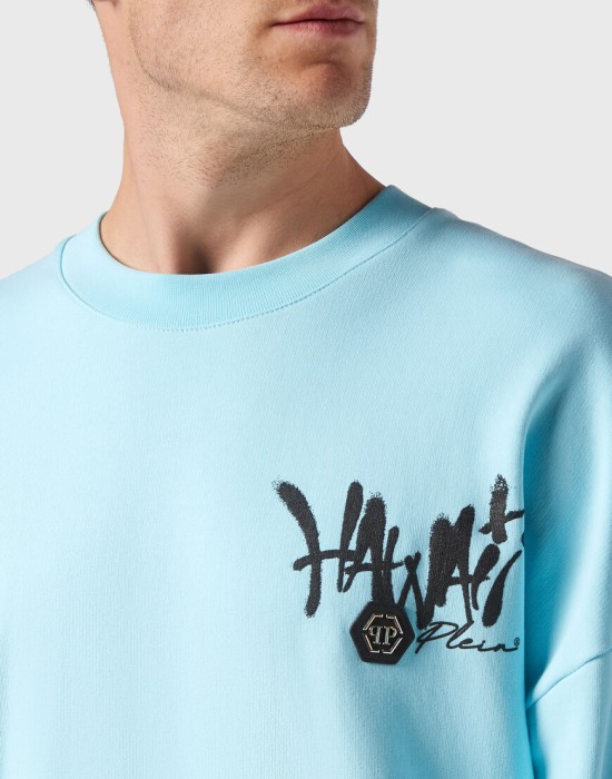 Товар голубого цвета с внутренней стороны