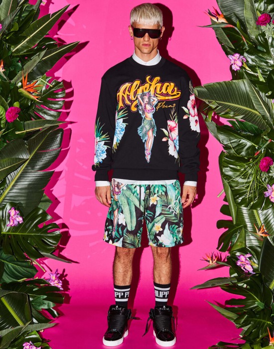 толстовка  из проверенных материалов спереди