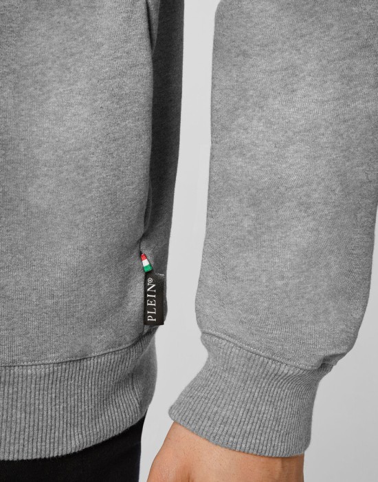 Товар серого цвета с внутренней стороны