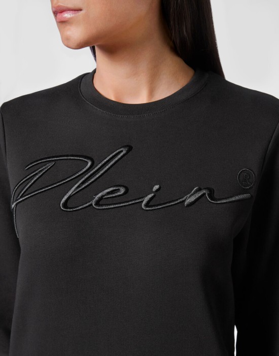 Товар черного цвета с внутренней стороны