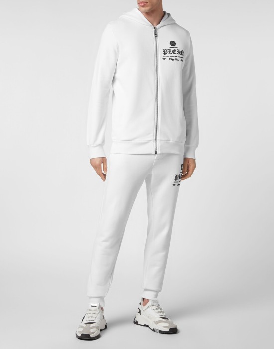 Товар белого цвета с внутренней стороны