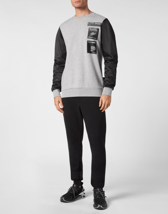 толстовка  по цене 23400 руб вид справа