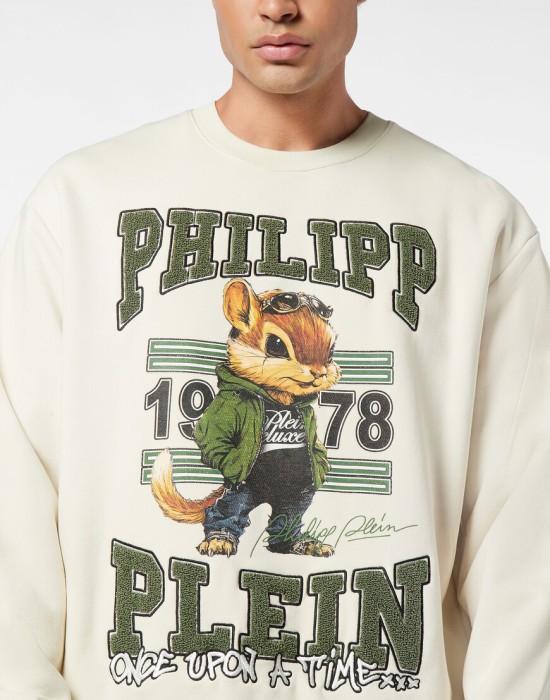 толстовка  из проверенных материалов спереди