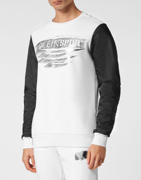 толстовка  от бренда plein sport вид слева