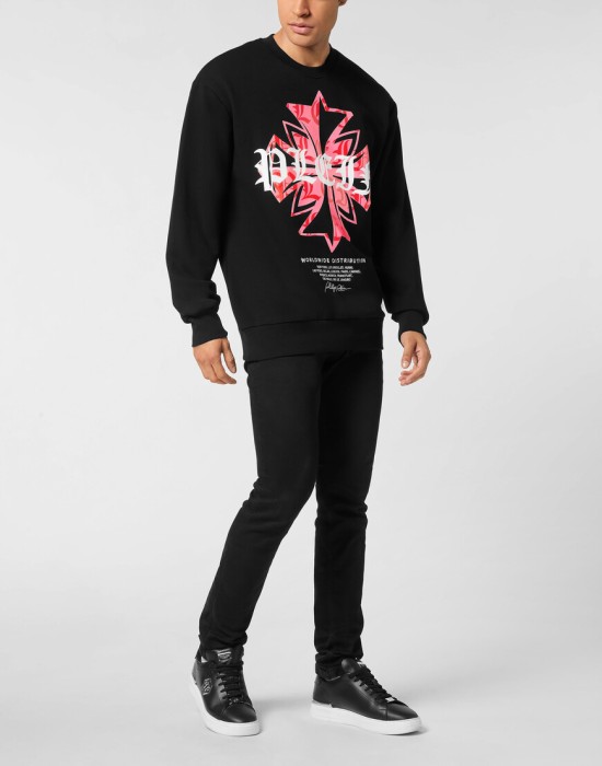 Товар черного цвета с внутренней стороны