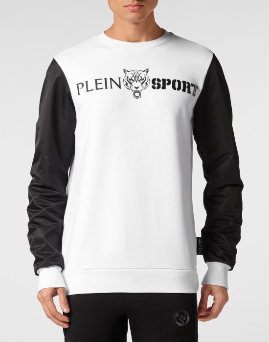 толстовка  от бренда plein sport вид слева