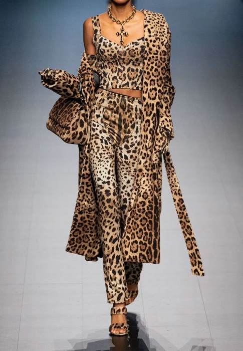 Продукция для женщин фото