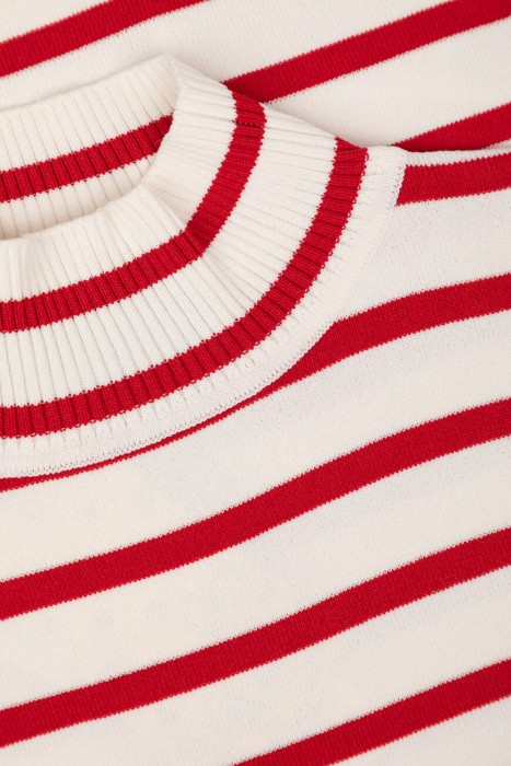 топ  модель calico из вискозы спереди