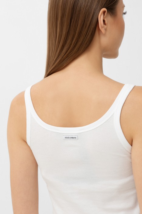 Товар белого цвета с внутренней стороны