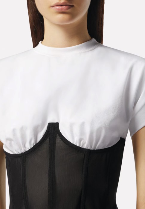 Товар белого цвета с внутренней стороны