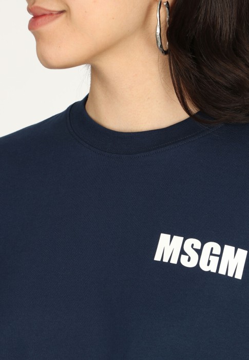 Товар синего цвета с внутренней стороны