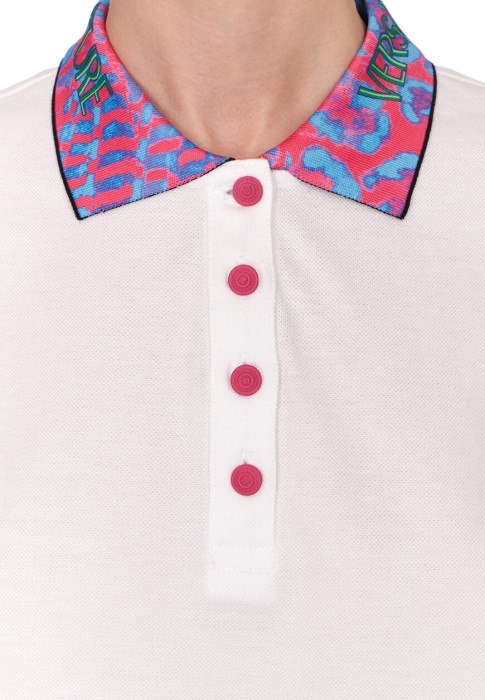 Товар белого цвета с внутренней стороны