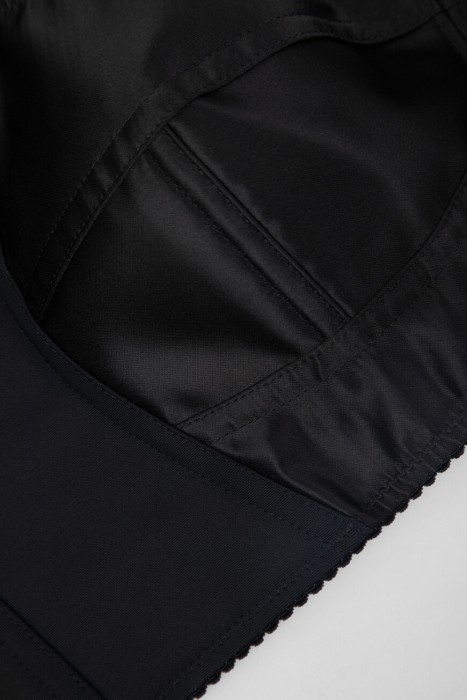 Продукция для женщин фото