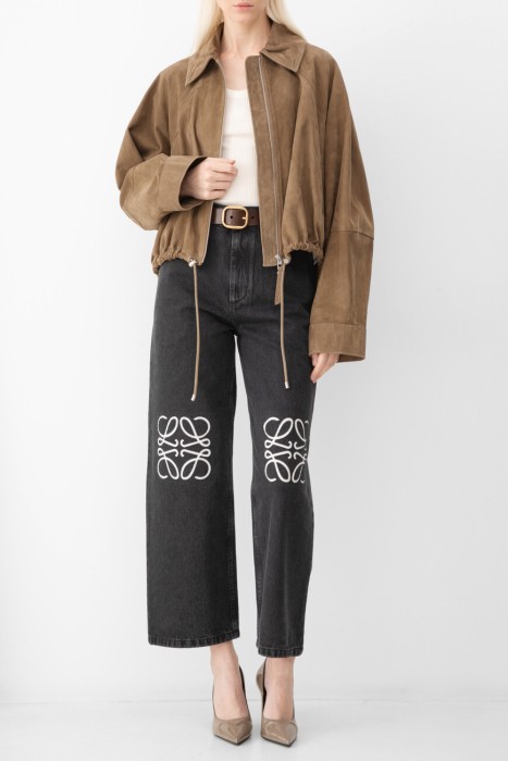 Товар белого цвета с внутренней стороны