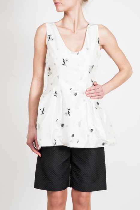 топ  от бренда dior вид слева