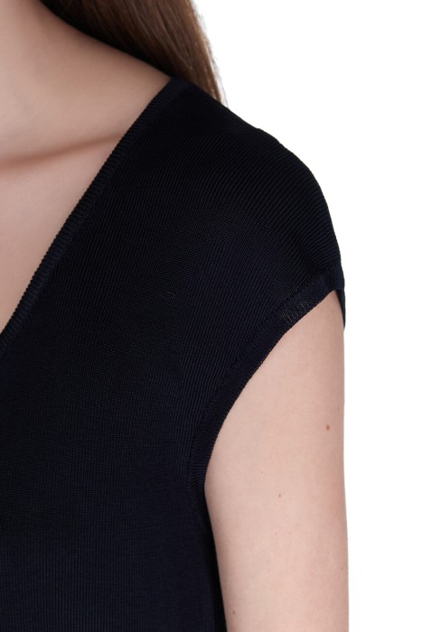 топ  универсального стиля с лицевой стороны