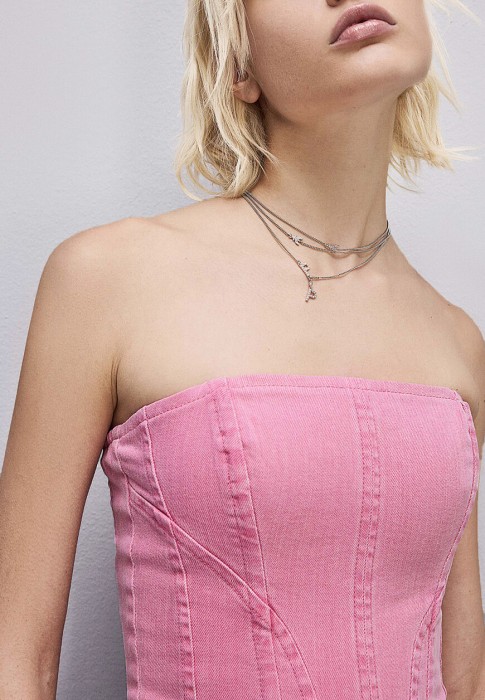 Товар розового цвета с внутренней стороны