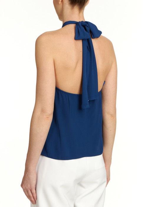 Товар синего цвета с внутренней стороны