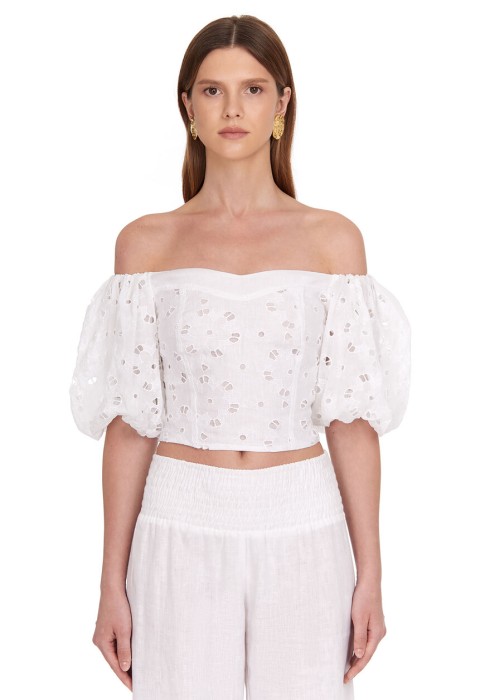 Товар белого цвета с внутренней стороны