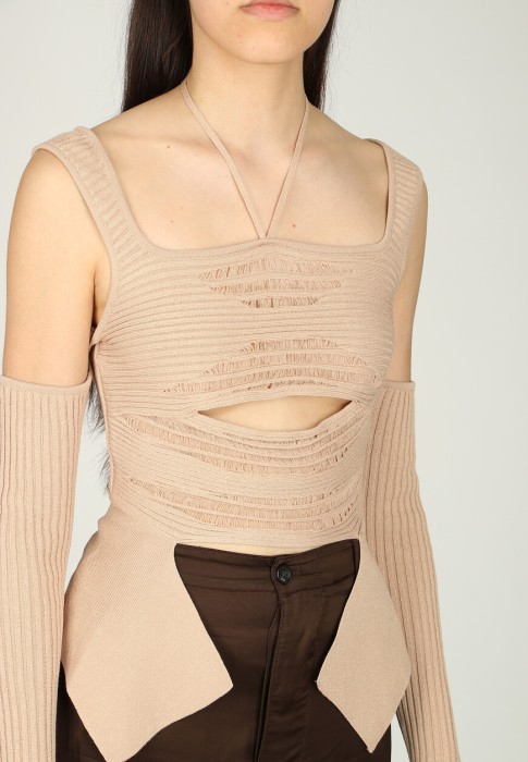 топ  по цене 46830 руб вид справа