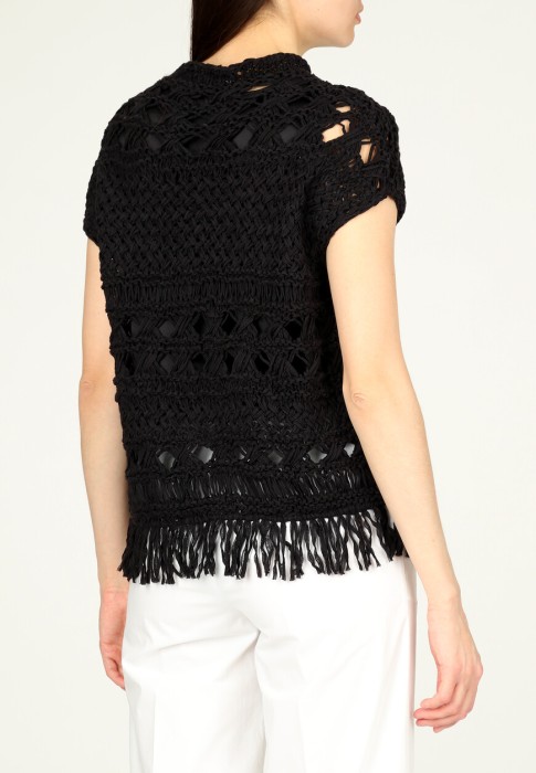 Товар черного цвета с внутренней стороны