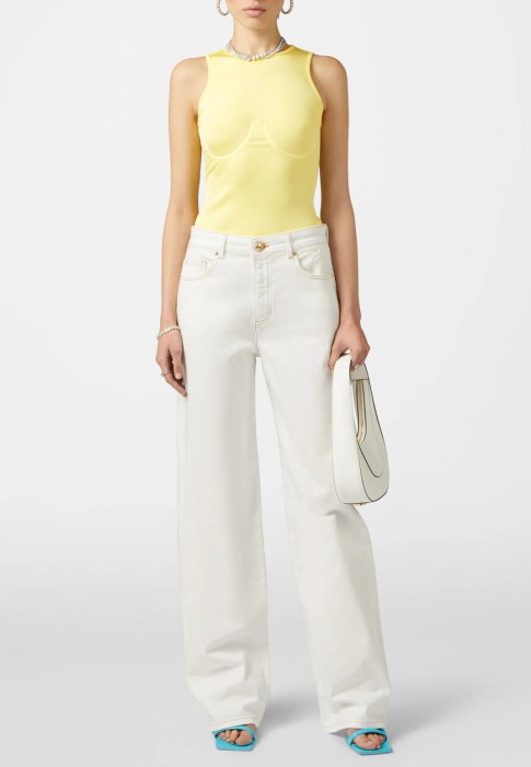 топ  от бренда chiara ferragni вид слева