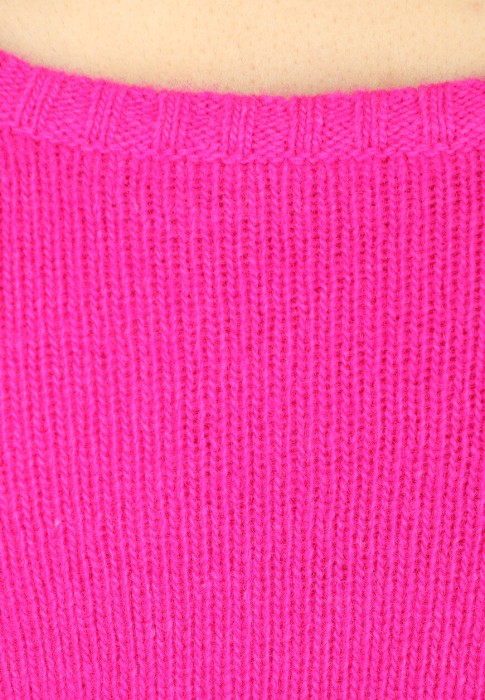 Товар розового цвета с внутренней стороны