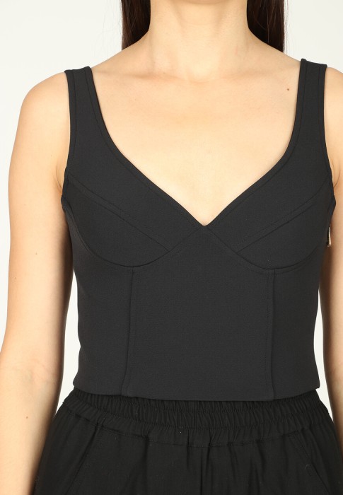 Товар черного цвета с внутренней стороны