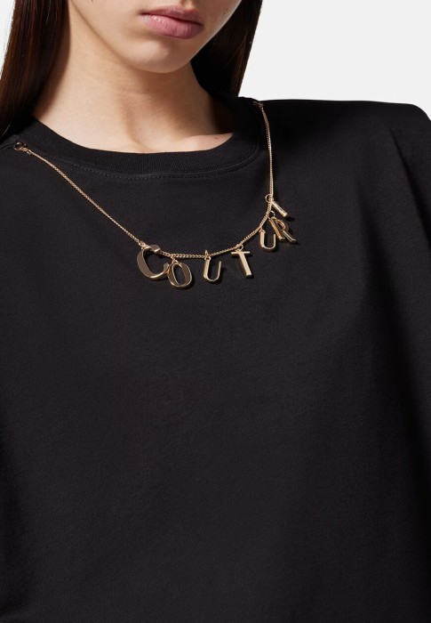 Товар черного цвета с внутренней стороны