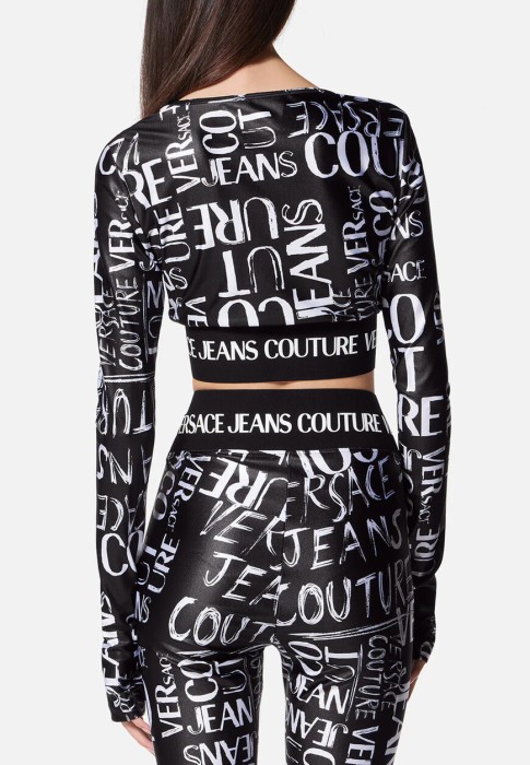 Товар черного цвета с внутренней стороны