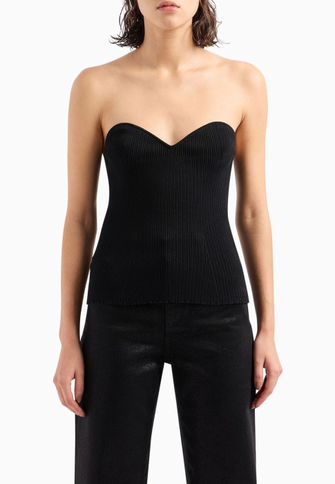 Товар черного цвета с внутренней стороны