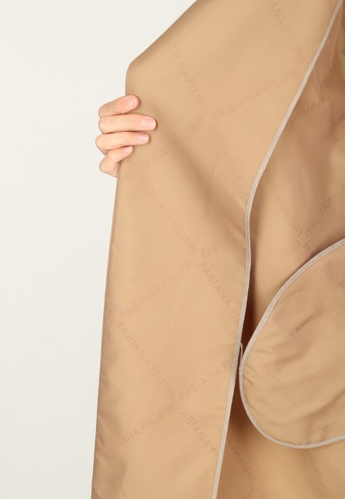 тренч  из проверенных материалов спереди